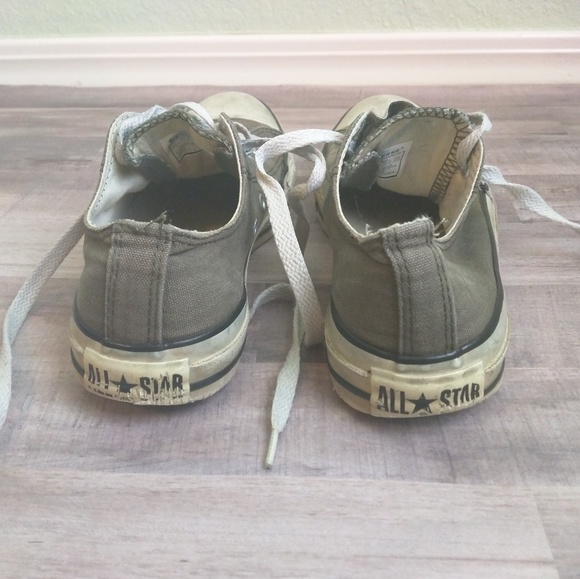 Very worn converse allstars - Picture 4 of 8